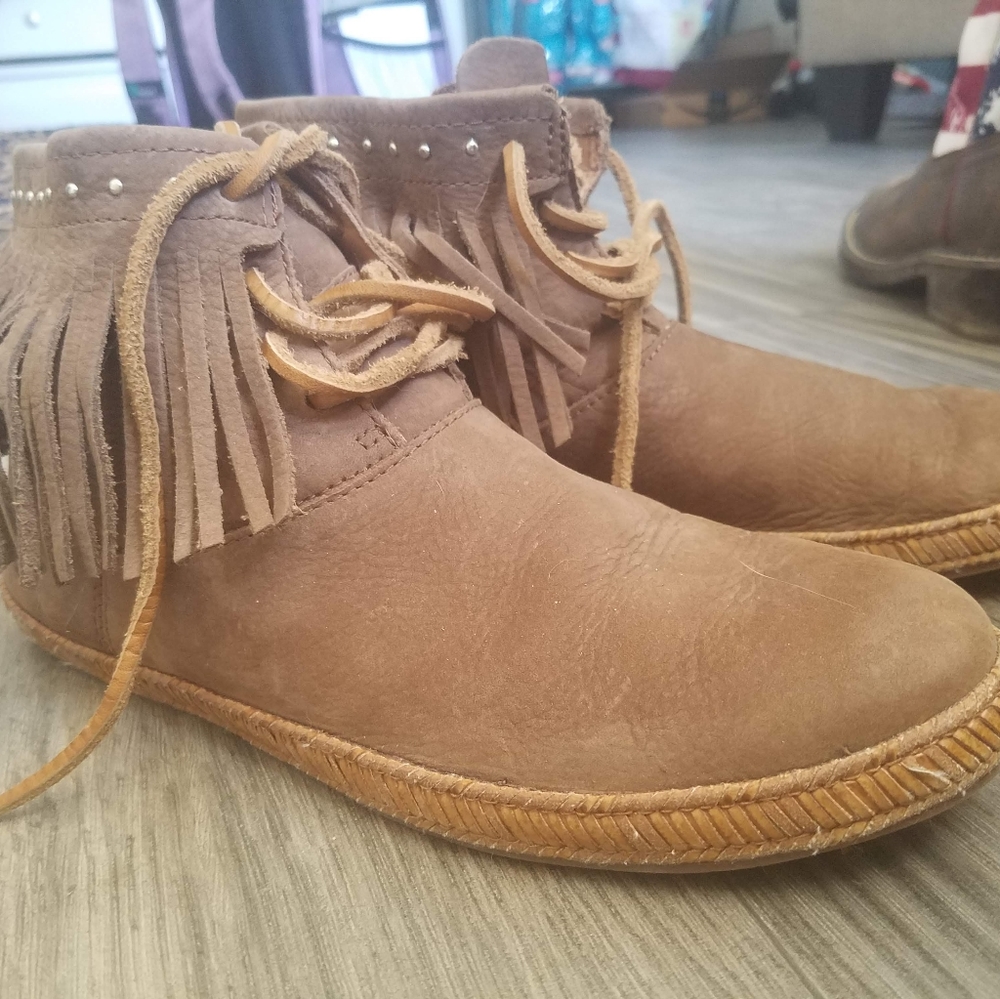 Alexia Ugg low booties